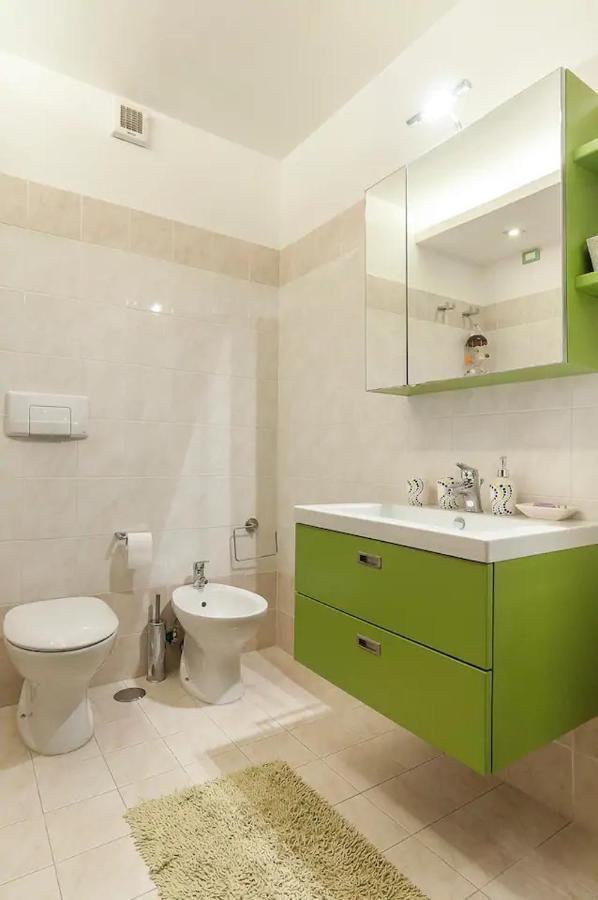 Moderno Appartamento Zona Centrale ลาตินา ภายนอก รูปภาพ